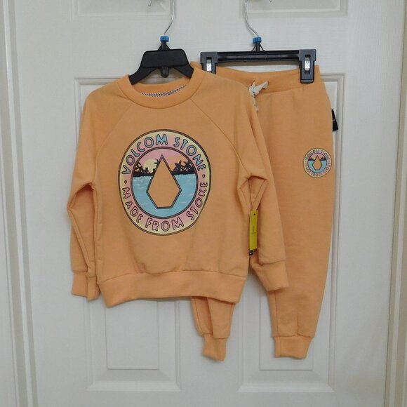 NWT 2pc Volcom Peach Sunset Sweatshirt & Joggers Set sz 3t - Picture 1 of 1